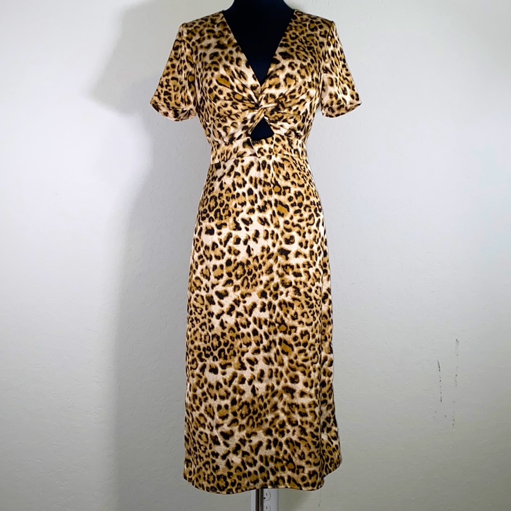 Vintage inspired leopard print midi dress